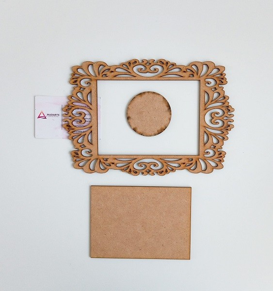 MOLDURA TRABALHADA - A