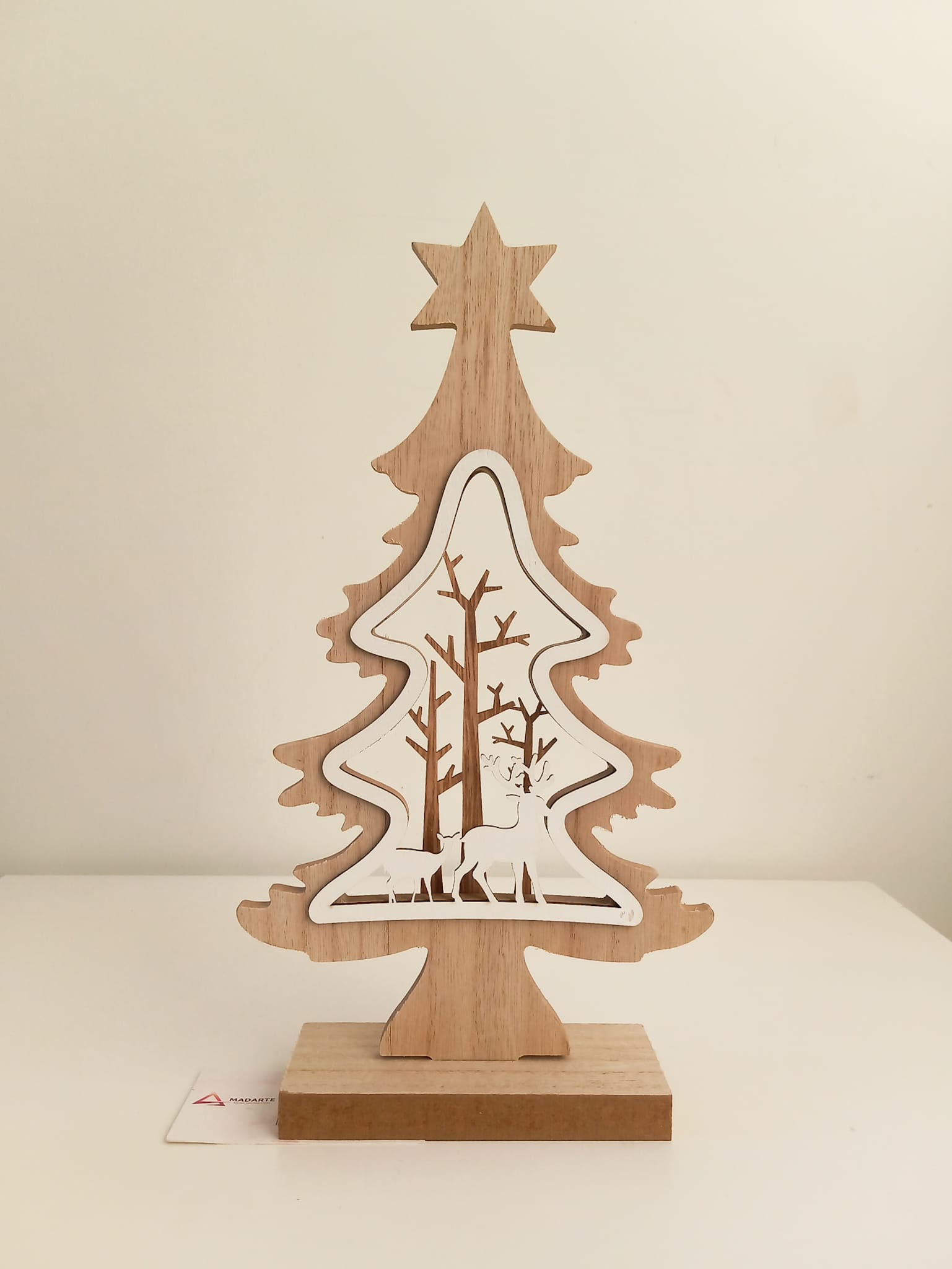 ARVORE DE MADEIRA MEDIA